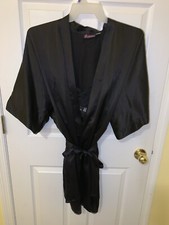 Womans Robe Black Satin FREDERICK S OF HOLLYWOOD Size Large Excellent Condition