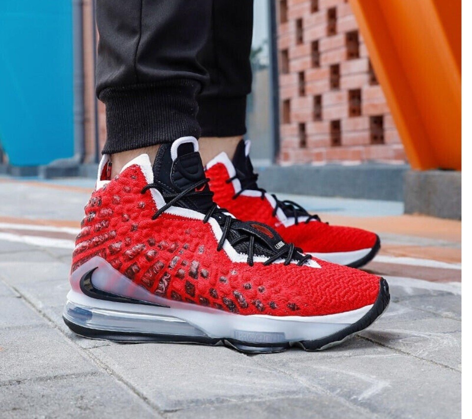 スニーカー Nike LeBron 17 'Air Max Uptempo' 2020 SS 20 s-l500.jpg