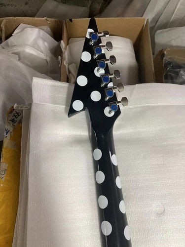 Best-selling Electric Guitar Solid Wood White Dot Glossy Finish Chrome Hardware - 第 6/10 張圖片