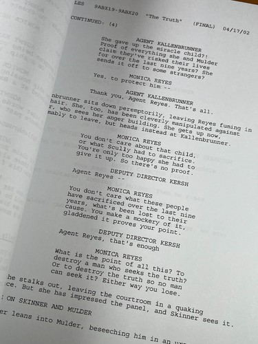The X-Files Series Finale Script Signed- Autograph Reprints- Mulder & Scully - Afbeelding 7 van 8