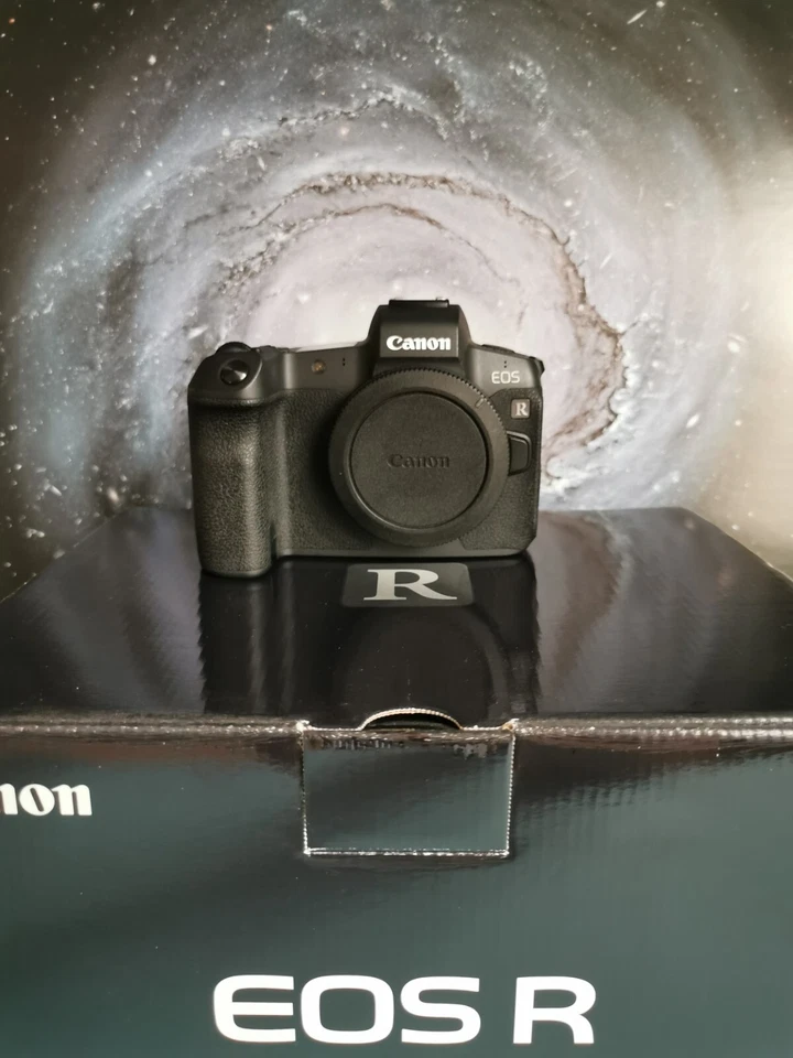 Canon EOS Ra Astrokamera 2 Jahre Gewährleistung H-Alpha Astromodifiziert 30Mp