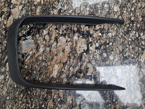 ORIGINAL PORSCHE MACAN FAHRER SEITE RECHTS VORNE STOßSTANGENVERKLEIDUNG 95B807820