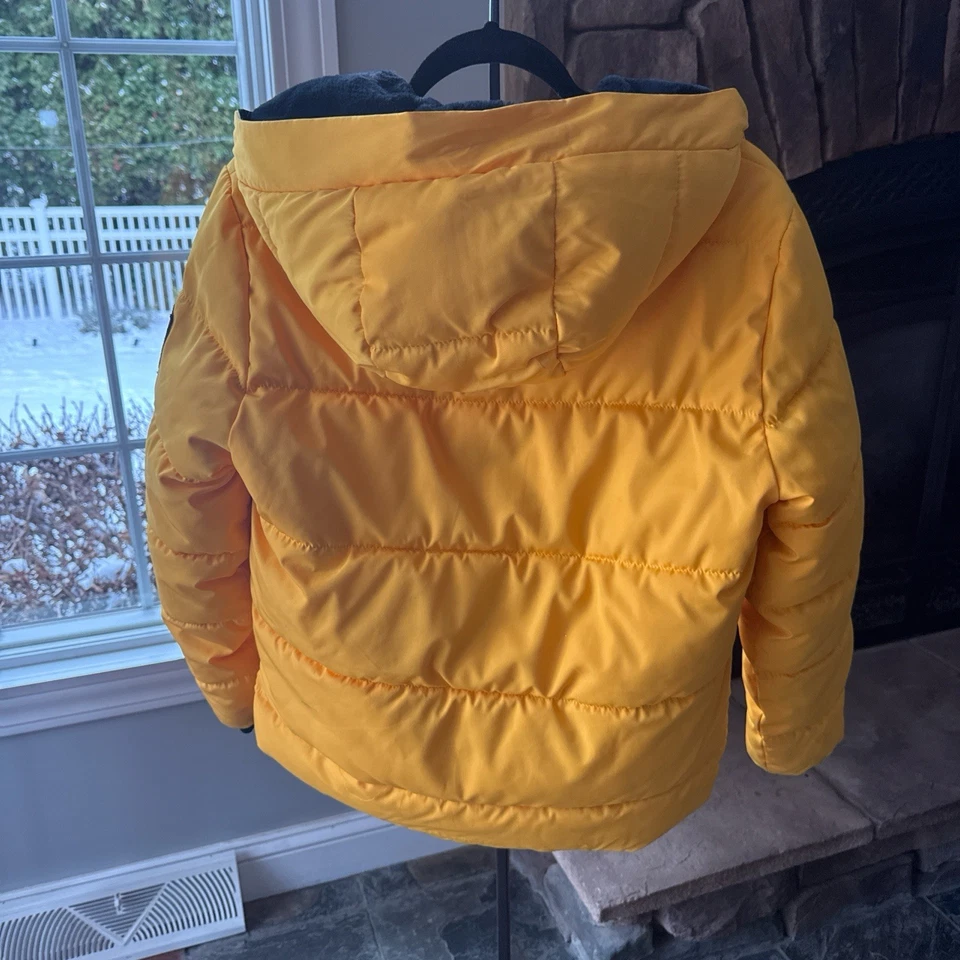 HOLLISTER FAUX FUR LINED PUFFER JACKET COAT BLACK &YELLOW MENS SIZE XS - Image 3 of 4