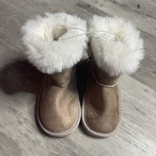 Brown Fur Girls Toddler Boots Size 6 New