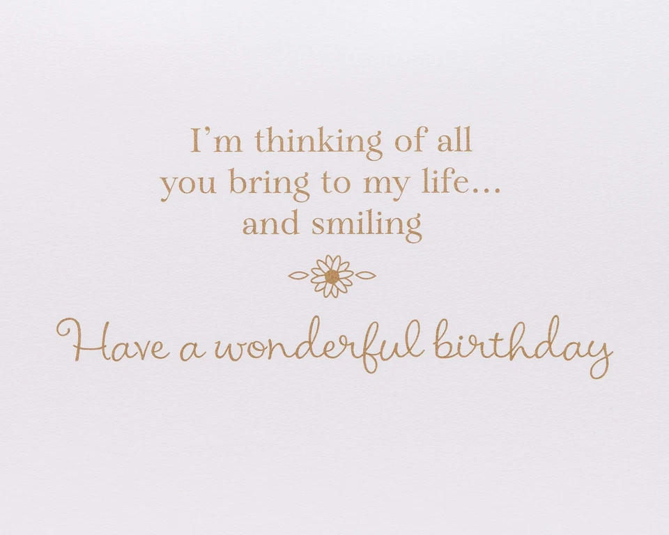 Tarjeta de cumpleaños premium de papiro con frascos de flores hechos a mano y sello de oro Foto 3 de 4