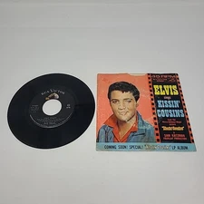 ELVIS PRESLEY  Kissin' Cousins / It Hurts Me Original 45 with Pic Sleeve