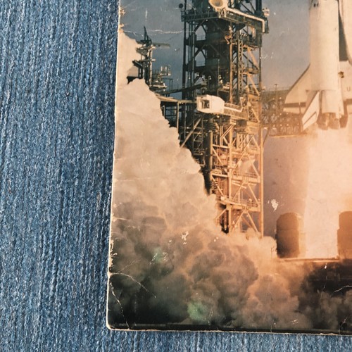 KENNEDY SPACE CENTER Souvenir Book 1981 Vintage - Picture 3 of 14