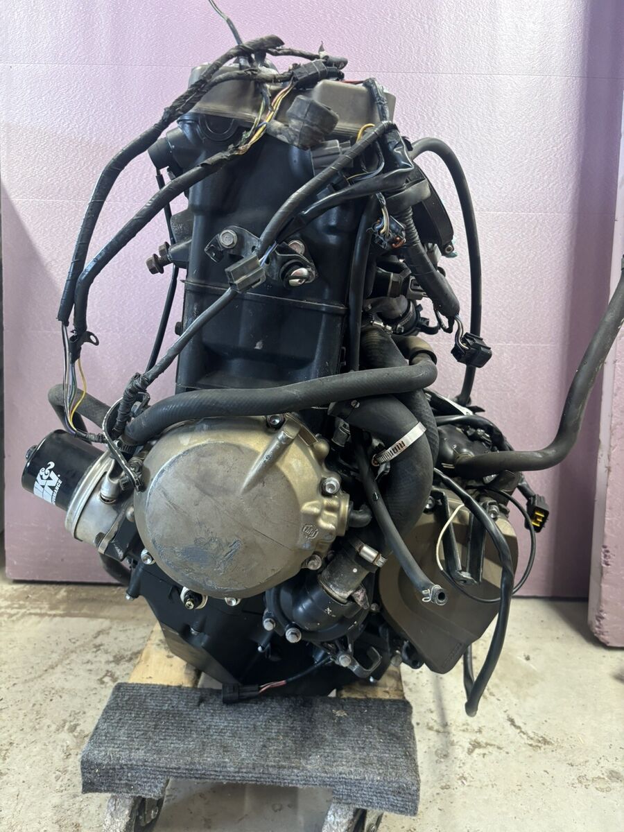2002-2005 Kawasaki Ninja ZX12R ZX12 1200cc OEM Engine Motor 2002-2005 Kawasaki Ninja ZX12R ZX12 1200cc OEM Engine Motor