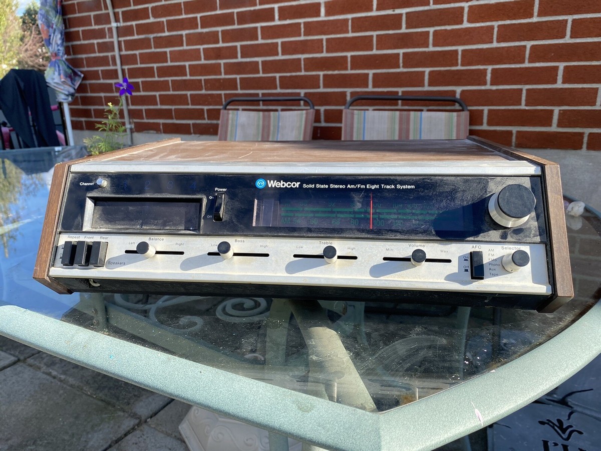 Vintage áudio system VINTAGE WEBCOR SOLID STATE STEREO AM/FM 8 TACK SYSTEM MODEL