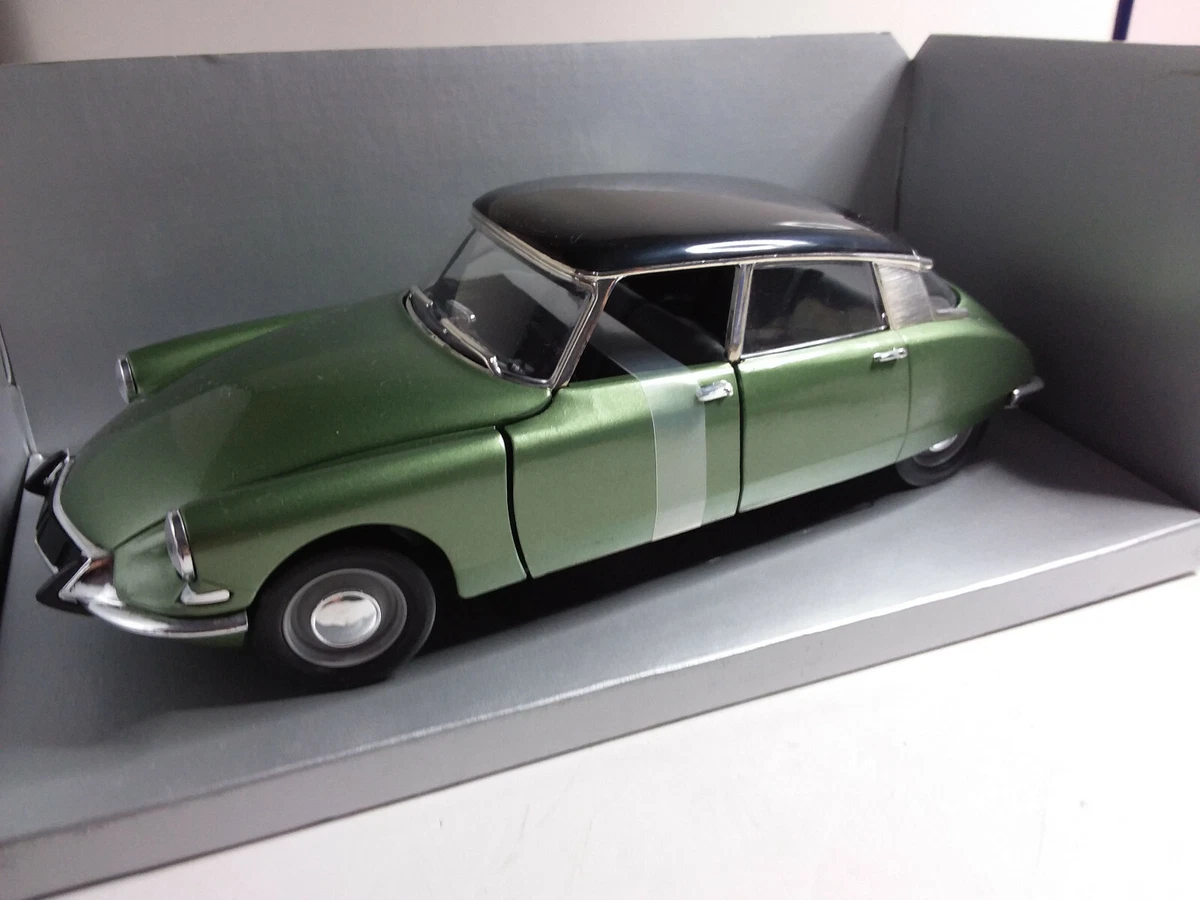 SOLIDO 1 18 CITROEN DS 19 BERLINE 1963 VERT METAL TRES BON ETAT EN