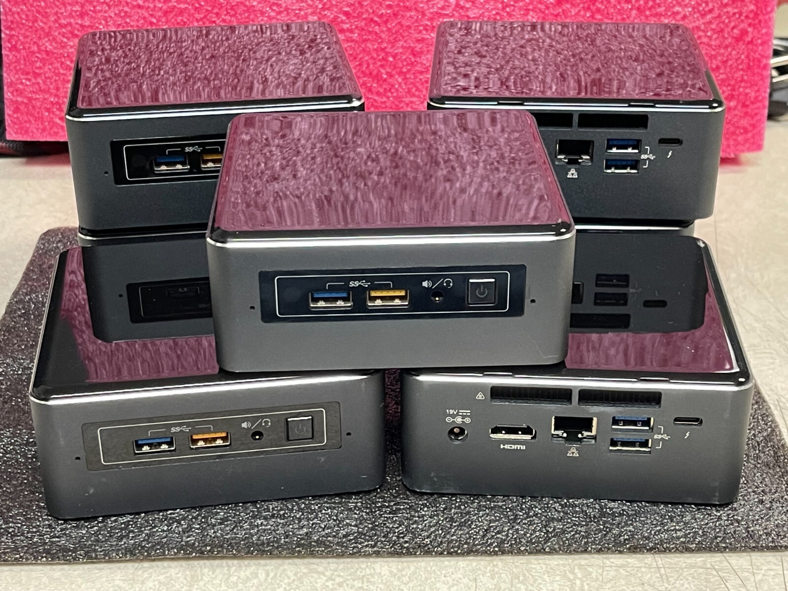 Intel NUC7i7BNH Intel i7-7567U 7th Gen Barebone Mini PC w/16GB - tested - Picture 6 of 7