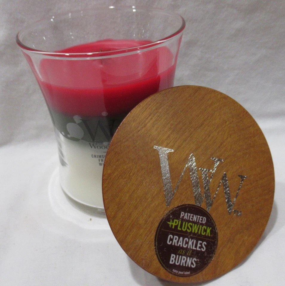 Tarro de velas de reloj de arena Yankee WoodWick 9,7 oz GUIRNALDA DE INVIERNO TRILOGÍA crepita Foto 2 de 4