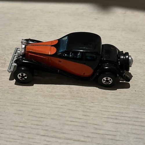 Vintage Hot Wheels 37' Bugatti Black/Red car Mattel Hong Kong 1980 - Picture 3 of 6