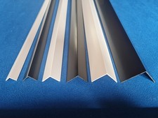 PLASTIC ANGLE CORNER TRIM RIGID PVC 90 DEGEE WHITE+ BLACK 7mm - 100mm X 1 METRE