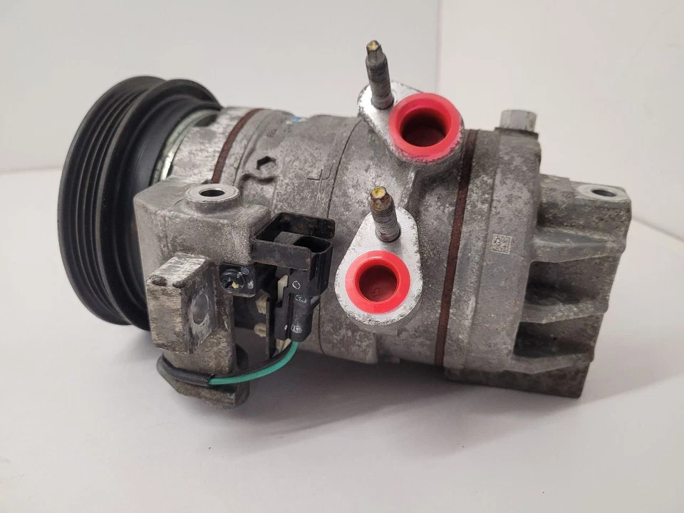 2011-2014 FORD MUSTANG AC Compressor BR3319497AB 11-14 - Image 2 of 4