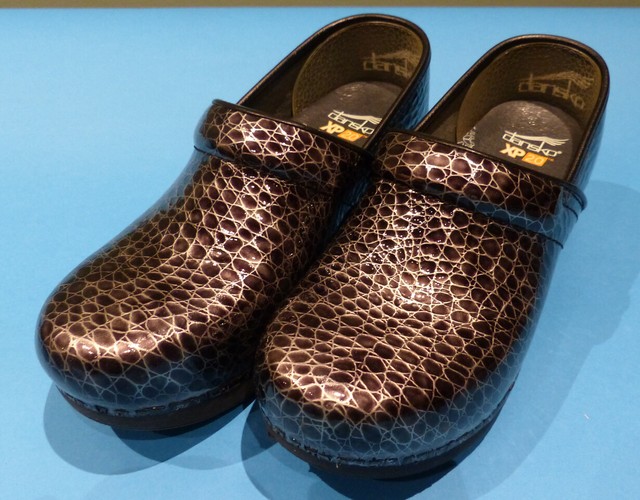 dansko xp clogs sale