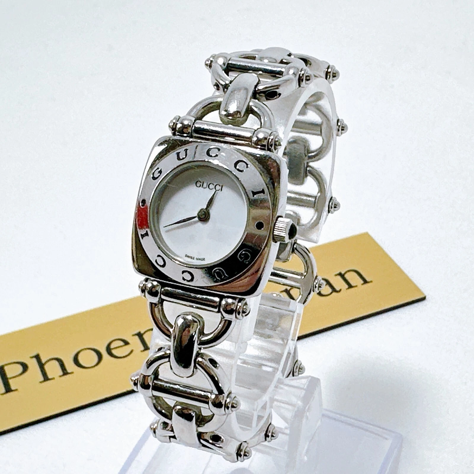 Montre femme Gucci 6400L quartz 22 mm cadran blanc
