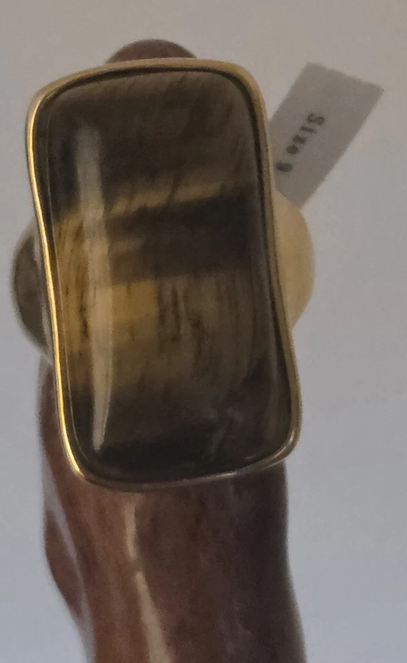 Anillo de saqueo - Talla 9, ojo de tigre rectangular grande, tono dorado, fuerte declaración Foto 4 de 4