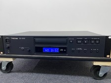 TASCAM CD-200 Professional CD Player w/ Remote - Excellent Condition
