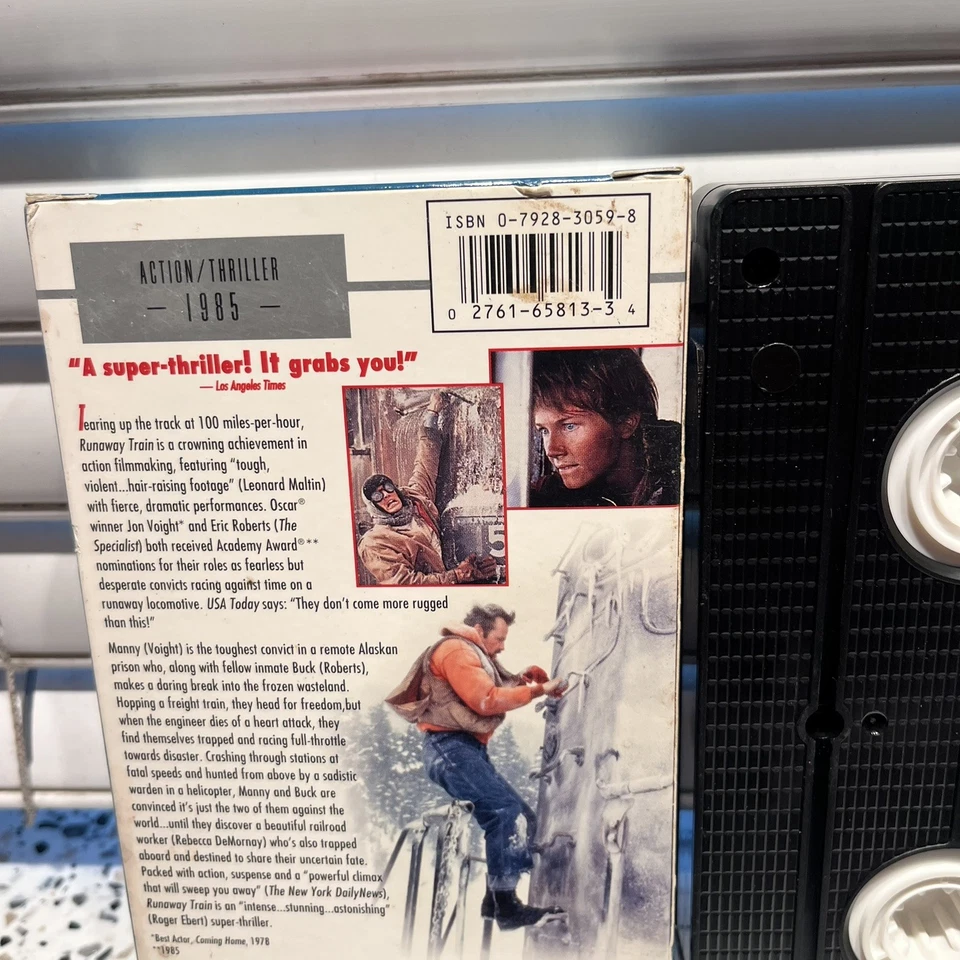 Runaway Train 1985 VHS Jon Voight V15 - Image 3 of 3