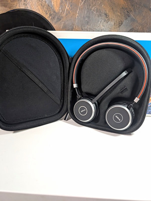 Jabra Evolve 65 Stereo Bluetooth Headset kabellos mit USB-Dongle und Etui