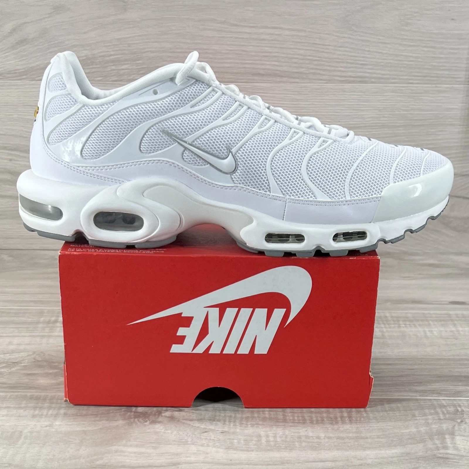 Nike Air Max Plus TN Tuned Triple White Black Cool Grey 604133-139 Men's 13