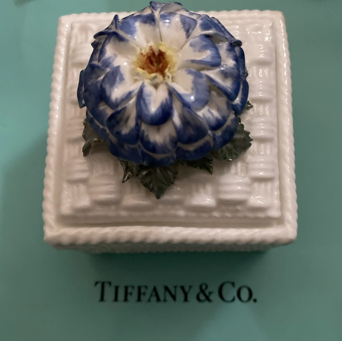 美品 ティファニー ウィーブ エッグ 小物入れ SYBIL CONNOLLY tiffany sybil products for sale | eBay