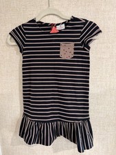 Hanna Anderson size 120 6/7 keyhole back, pocket tee