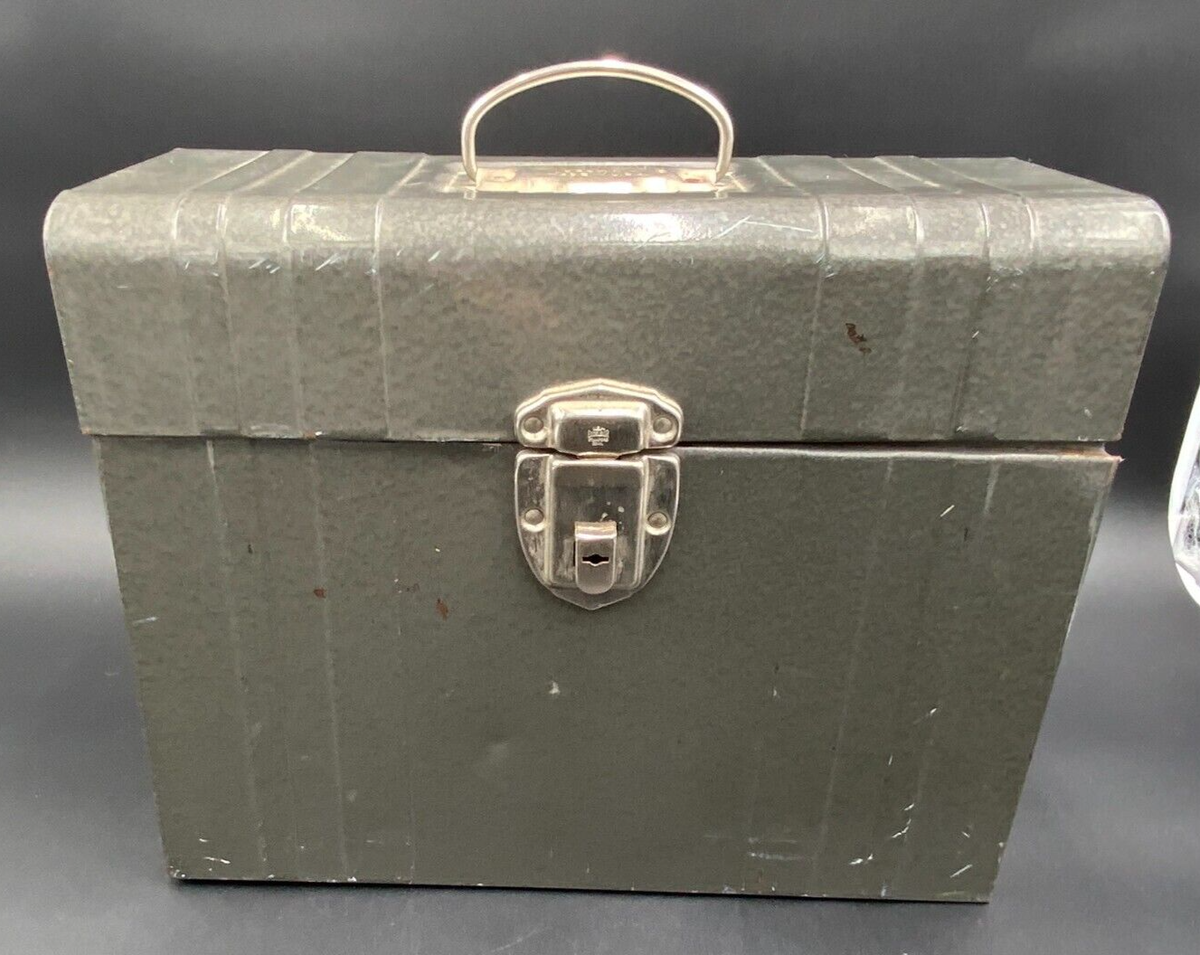 Vintage Union Steel Tool Chest Box Corporation Leroy, New Vintage Union Steel Tool Chest Box Corporation Leroy, New