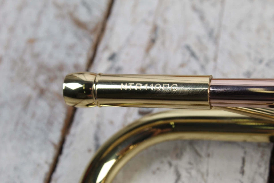 F.E. Trompeta Olds NTR110PC peso medio estudiante trompeta con estuche rígido Foto 3 de 4