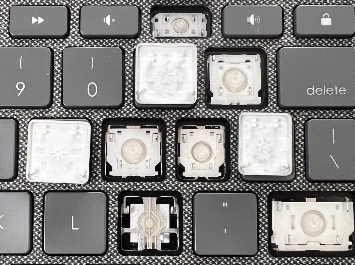 Logitech Combo Touch iPad 7 | 8 | 9 | 10 REPLACEMENT KEYCAPS KEYS 