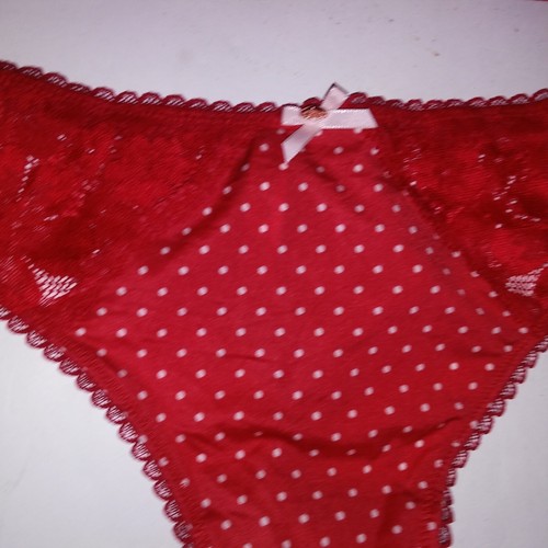 Victoria Secret Bra Set 36DDD Push Up Large Thong Panty Red Polka Dots New - Picture 5 of 11