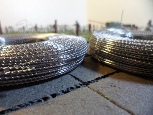 Barbed Wire 15mm 20mm 25mm 28mm 1/72 Wargame Terrain 100 actual meters/yards+ - Picture 2 of 6