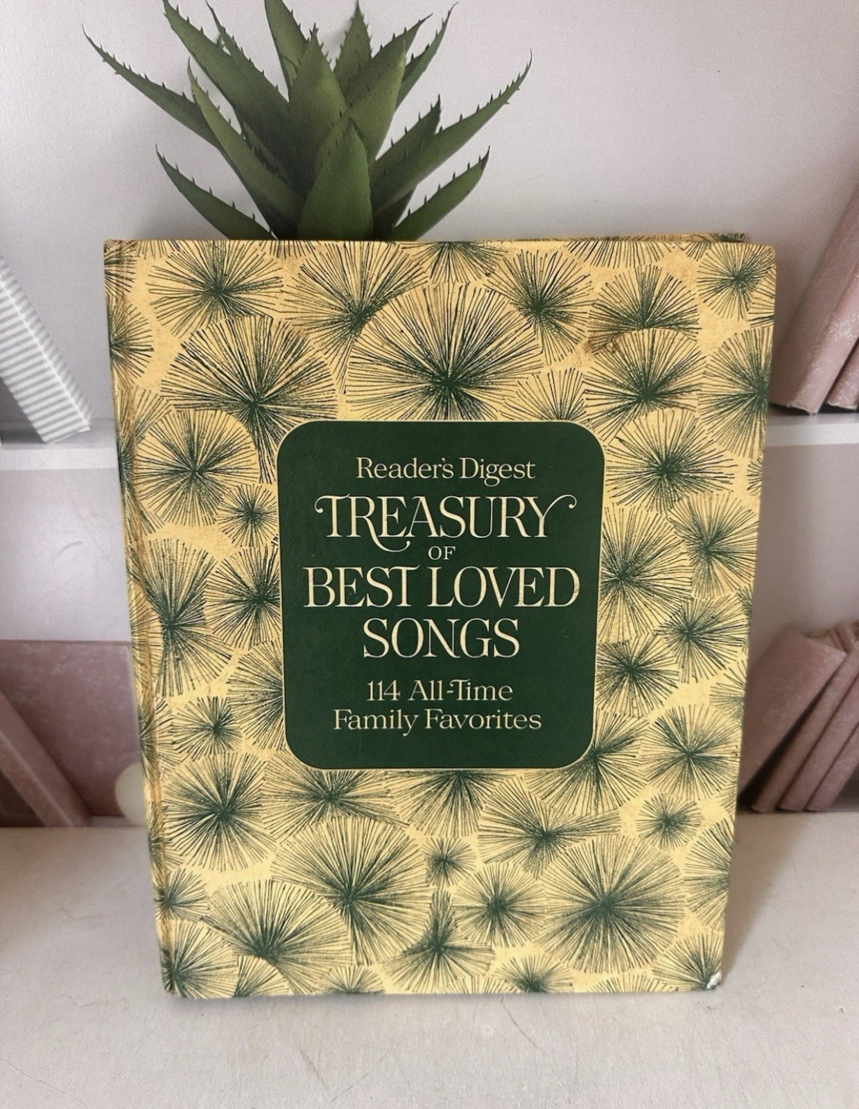 Reader's Digest - TREASURY OF BEST LOVED SONGS (1972) Sheet Music Book Piano Gui