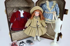 NIB 9" Wendy Lawton Collector's Guild Doll SEPTEMBER SOJOURN w/ Trunk & Acc p