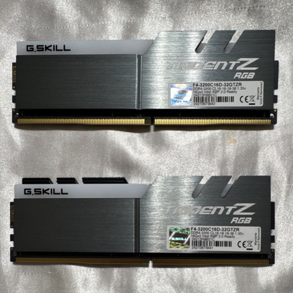G.SKILL TridentZ RGB DDR4-3200 32GB (2x16GB) DIMM F4-3200C16D
