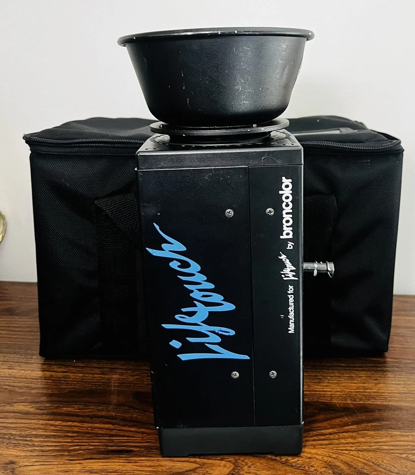 Lifetouch by Broncolor Modeling Light ESS 250W With Carrying Case - Image 2 of 4