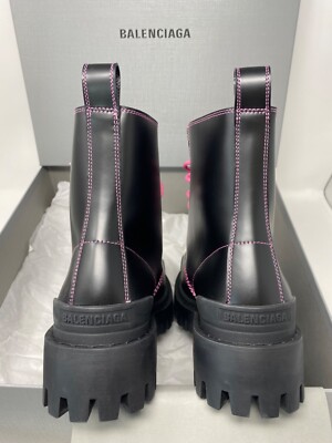 ショートブーツ・ブーティ BALENCIAGA BLACK LEATHER STRIKE ANKLE BOOTS Strike leather ankle boots in black - Balenciaga | Mytheresa