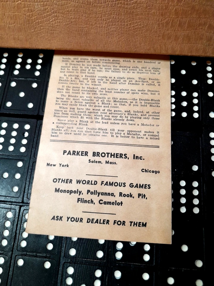 Dominó de madera vintage de doce águilas dobles años 50 completo 92 un. de Parker Brothers Foto 2 de 4