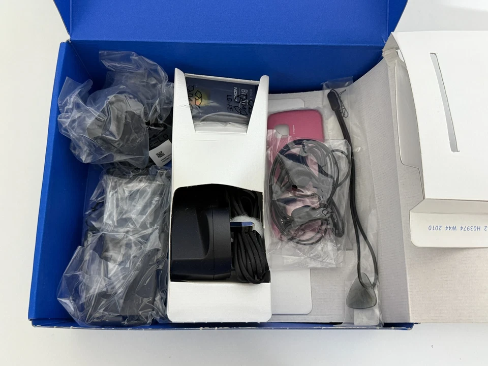 BRAND NEW NOKIA 5230 UNLOCKED PHONE - NAVI EDITION - 3G - 2MP CAMERA - BLUETOOTH - Image 4 of 4