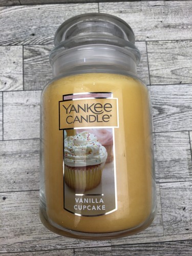 Yankee Candle VANILLA CUPCAKE 1 WICK LARGE JAR YELLOW 22 oz New