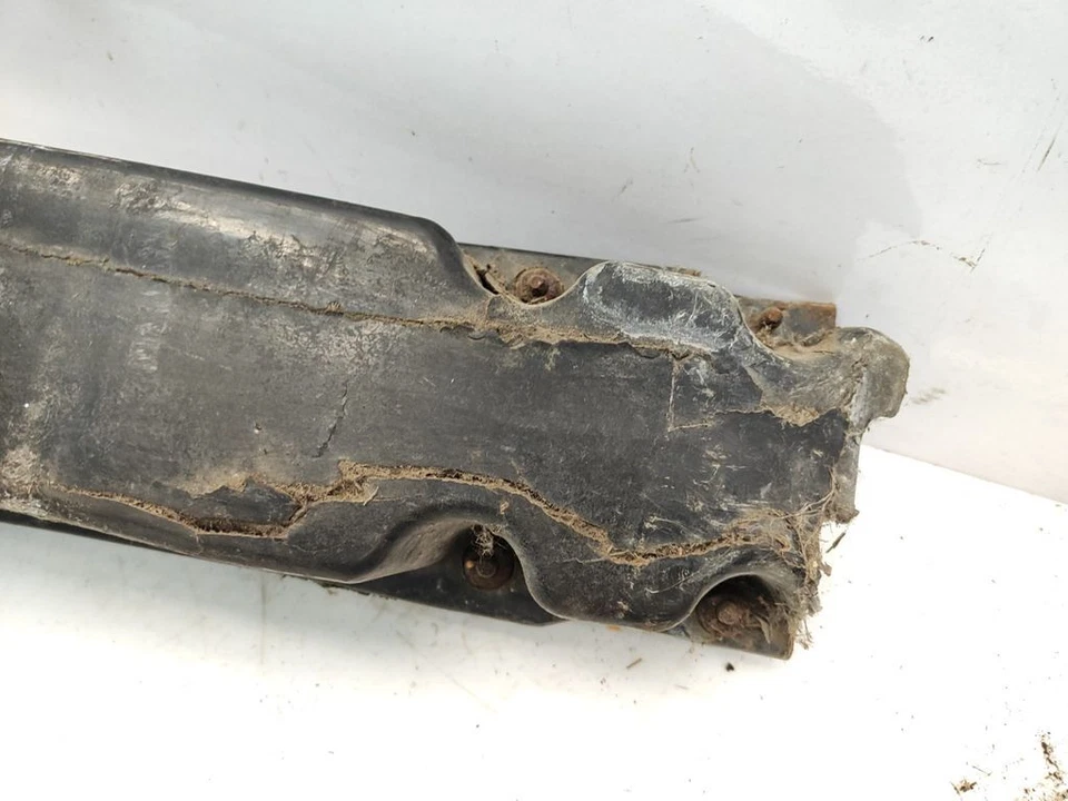 Parachoques delantero para Suzuki Forenza 2.0 88 kW gasolina berlina 2005 Foto 4 de 4