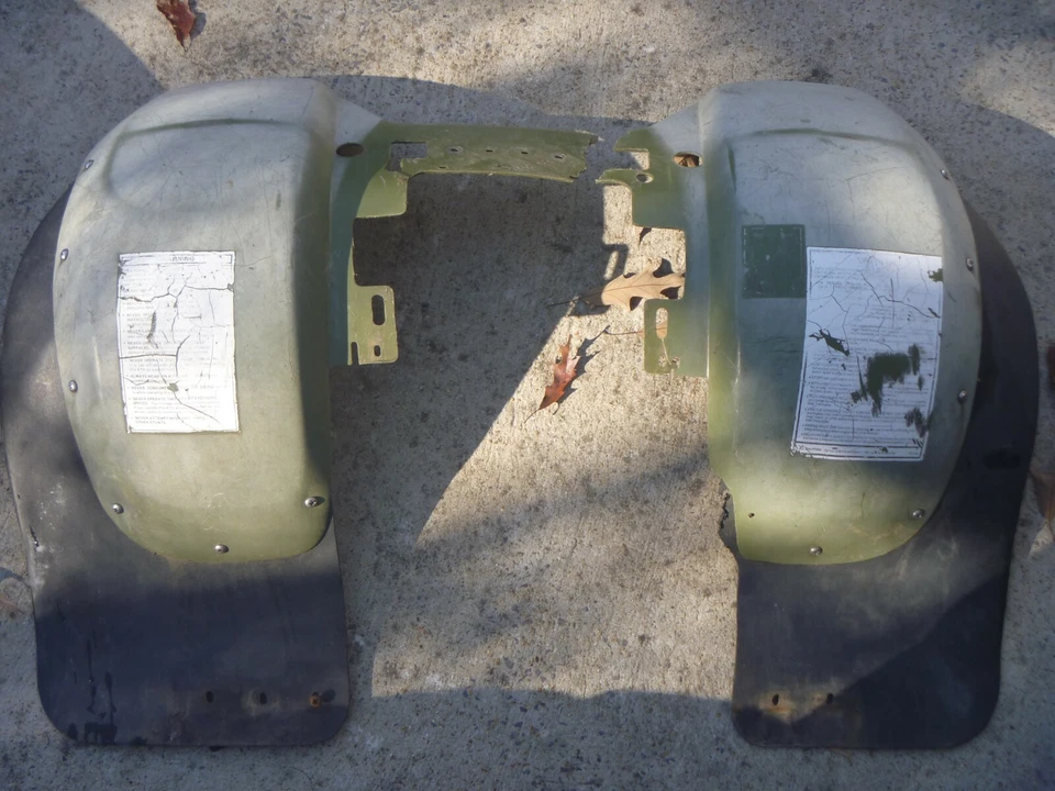 OEM 94-95 Polaris 400 Sportsman Front Fender Plastic Cab - Image 2 of 2