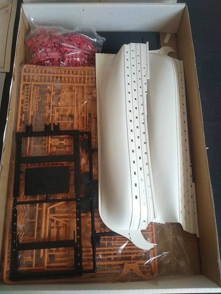 Maquette Vintage HELLER 1/200 VOILIER LE GLADIATEUR Réf 89826 Neuve Liv Offerte  - Photo 2/4
