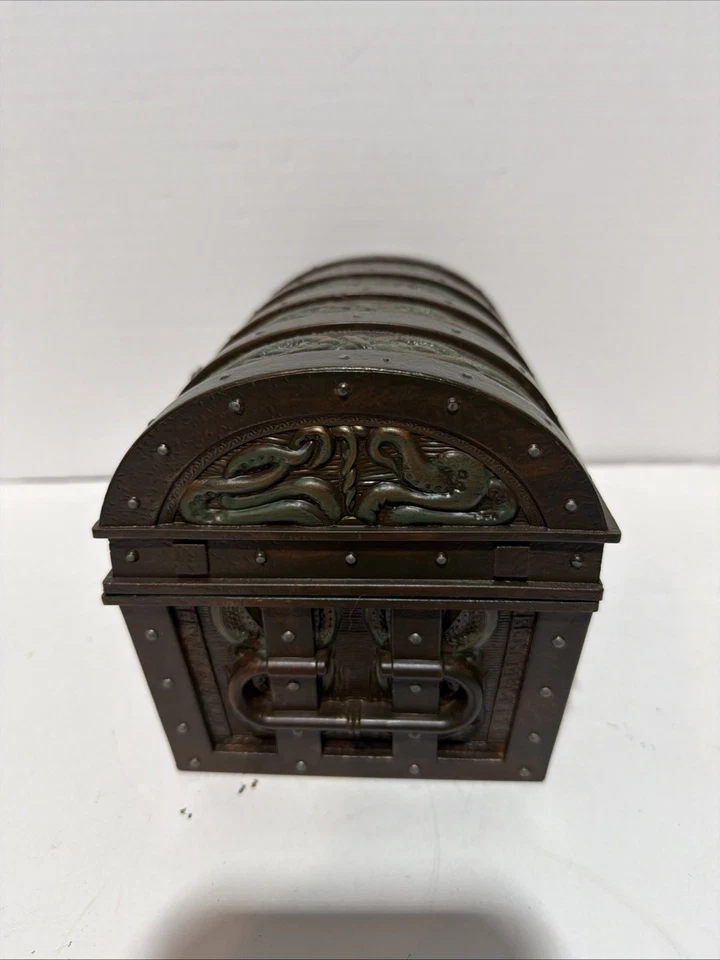 Disney Pirates Of The Caribbean Limited Edition 4 Movie Treasure Chest READ Foto 4 de 4