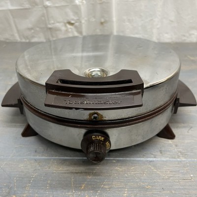 Vintage Toastmaster Chrome Waffle Maker Baker Model 442A 650 Watts Tested Works