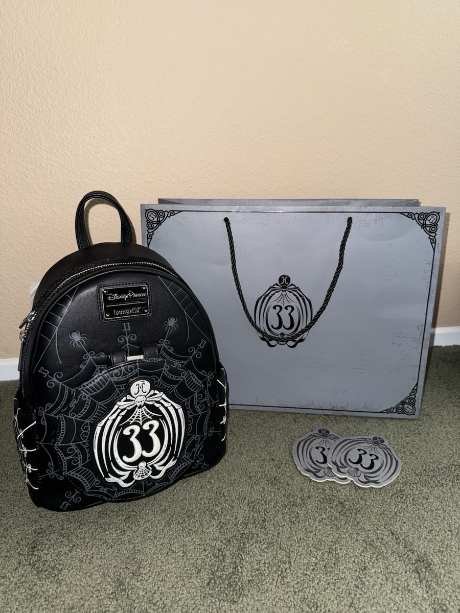 NWT Disney Club 33 2025 Halloween Glow In The Dark Spider  display picture 1
