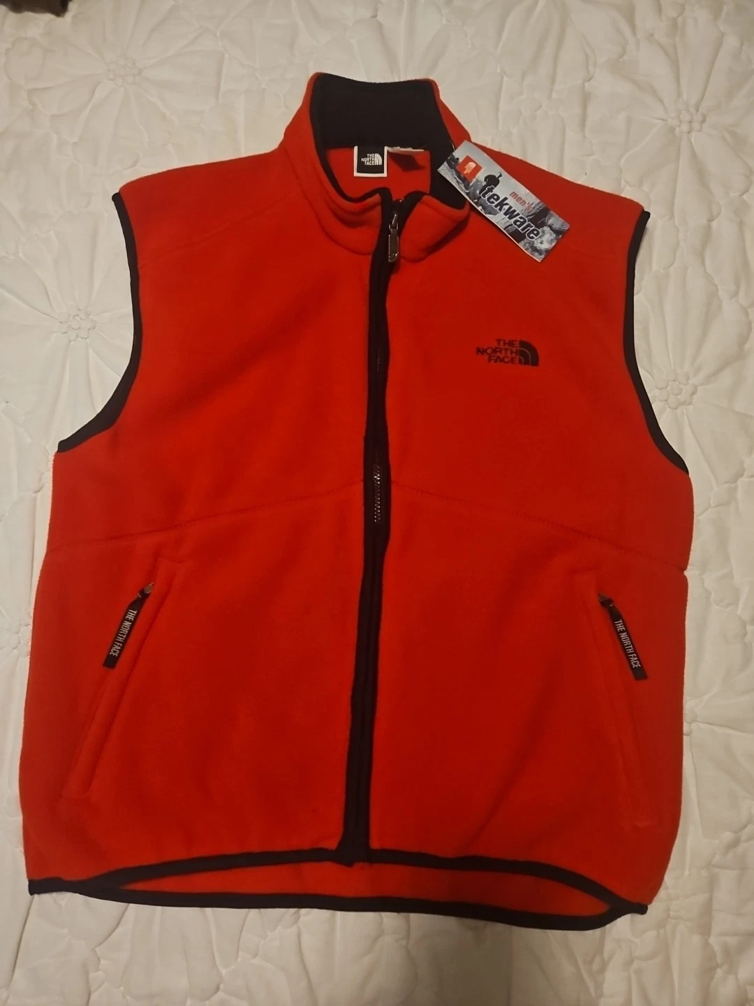 NWT VTG Rare 1990s. NORTH FACE Size Lg Mens Red Polartec Fleece/vest