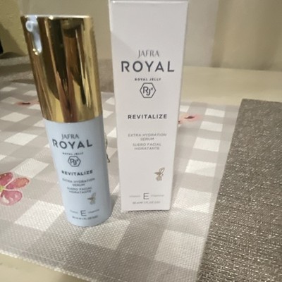JAFRA ROYAL JELLY REVITALIZE EXTRA HYDRATION SERUM MOISTURIZER 30ML