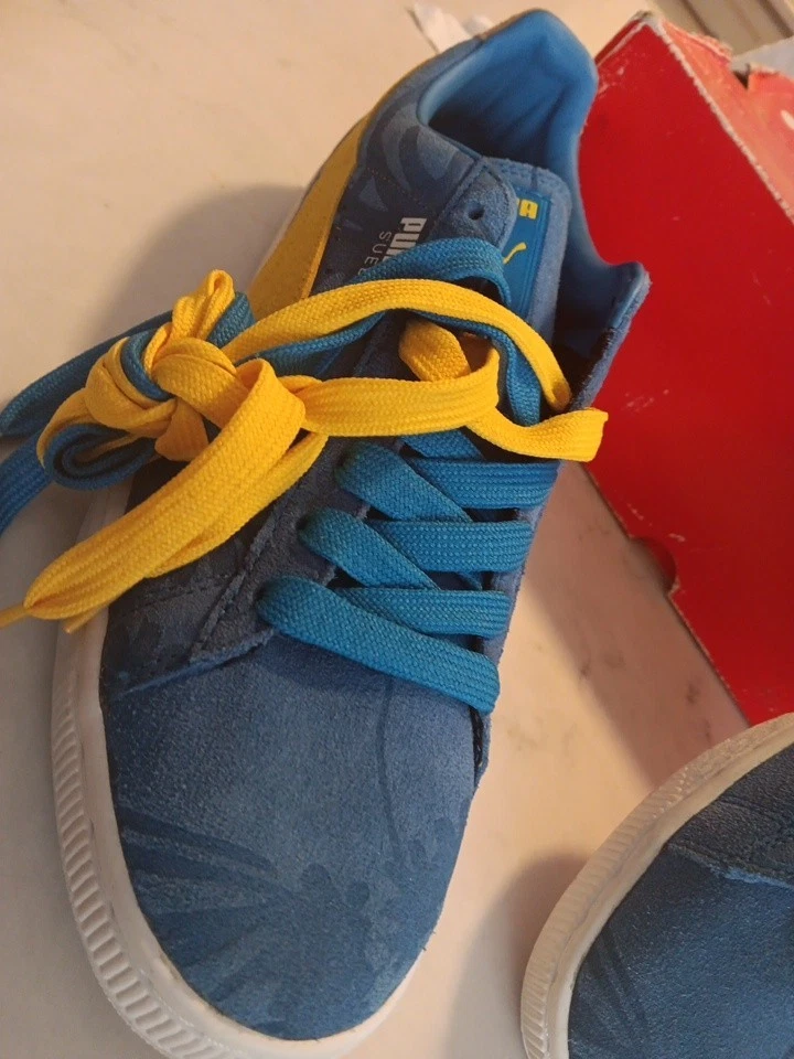 Puma Suede Classic size 10.5  Light Blue & Yellow  Never Used  - Image 4 of 4